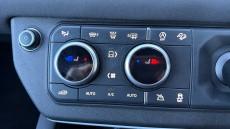 Land Rover Defender 2.0 P300 SE 90 3dr Auto Petrol Estate